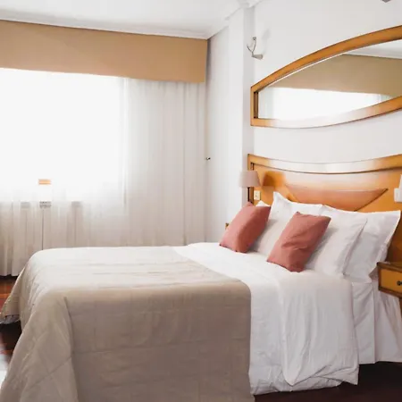 Bambu Motel *